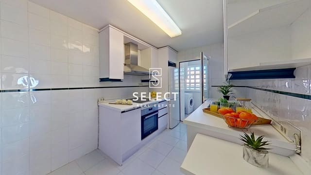 2 soverom Leilighet til salgs i Puerto Banus, Marbella med svømmebasseng garasje - € 485 000 (Ref: 9648142)
