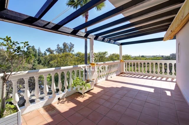 2 soverom Leilighet til salgs i Puerto Banus, Marbella med svømmebasseng garasje - € 485 000 (Ref: 9648142)