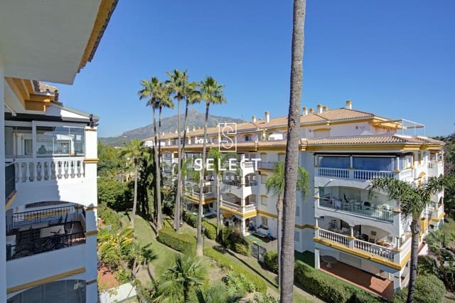 2 soverom Leilighet til salgs i Puerto Banus, Marbella med svømmebasseng garasje - € 485 000 (Ref: 9648142)