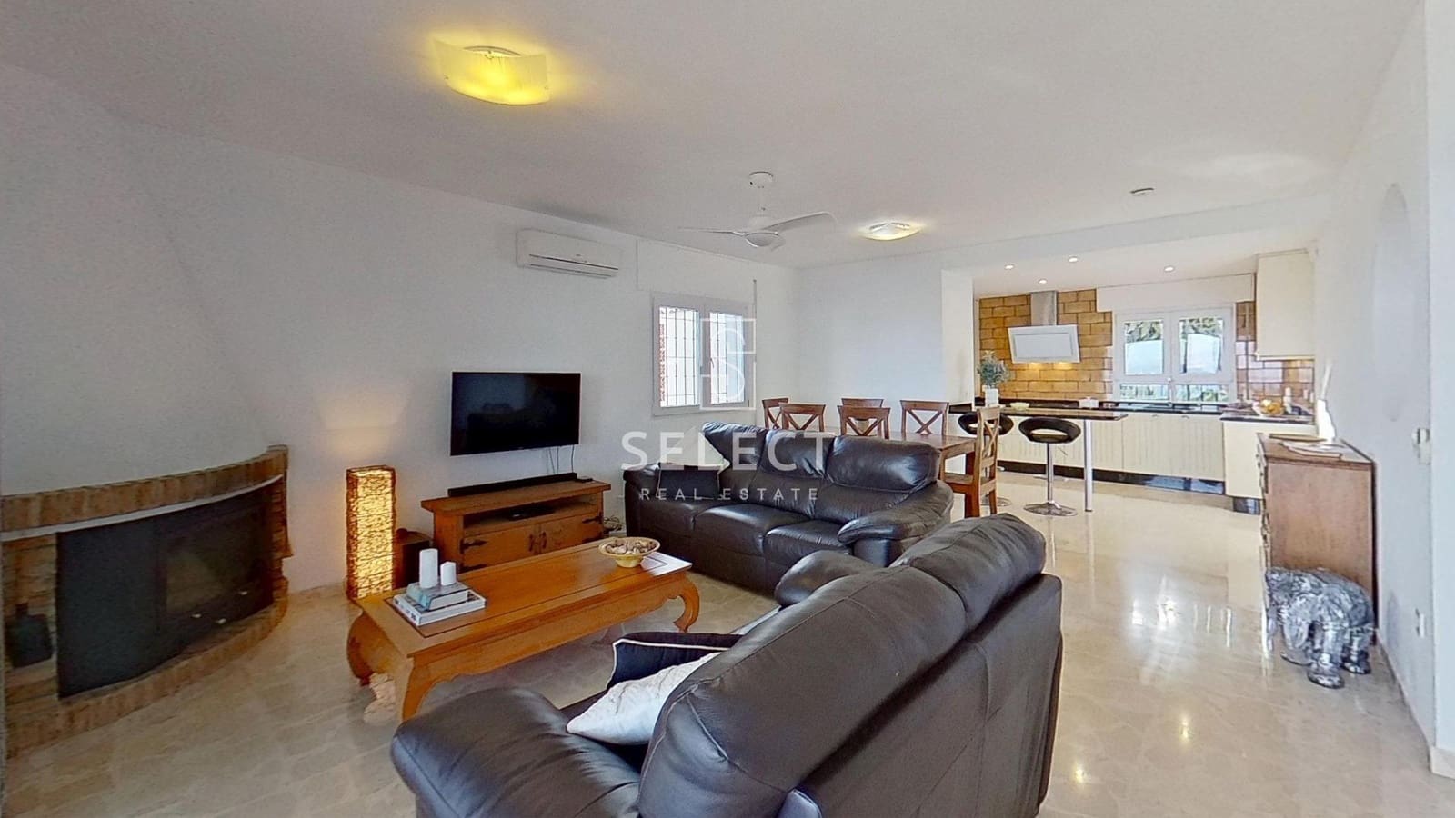 5 bedroom Villa for sale in La Herradura with pool garage - € 1,199,000 (Ref: 9666520)