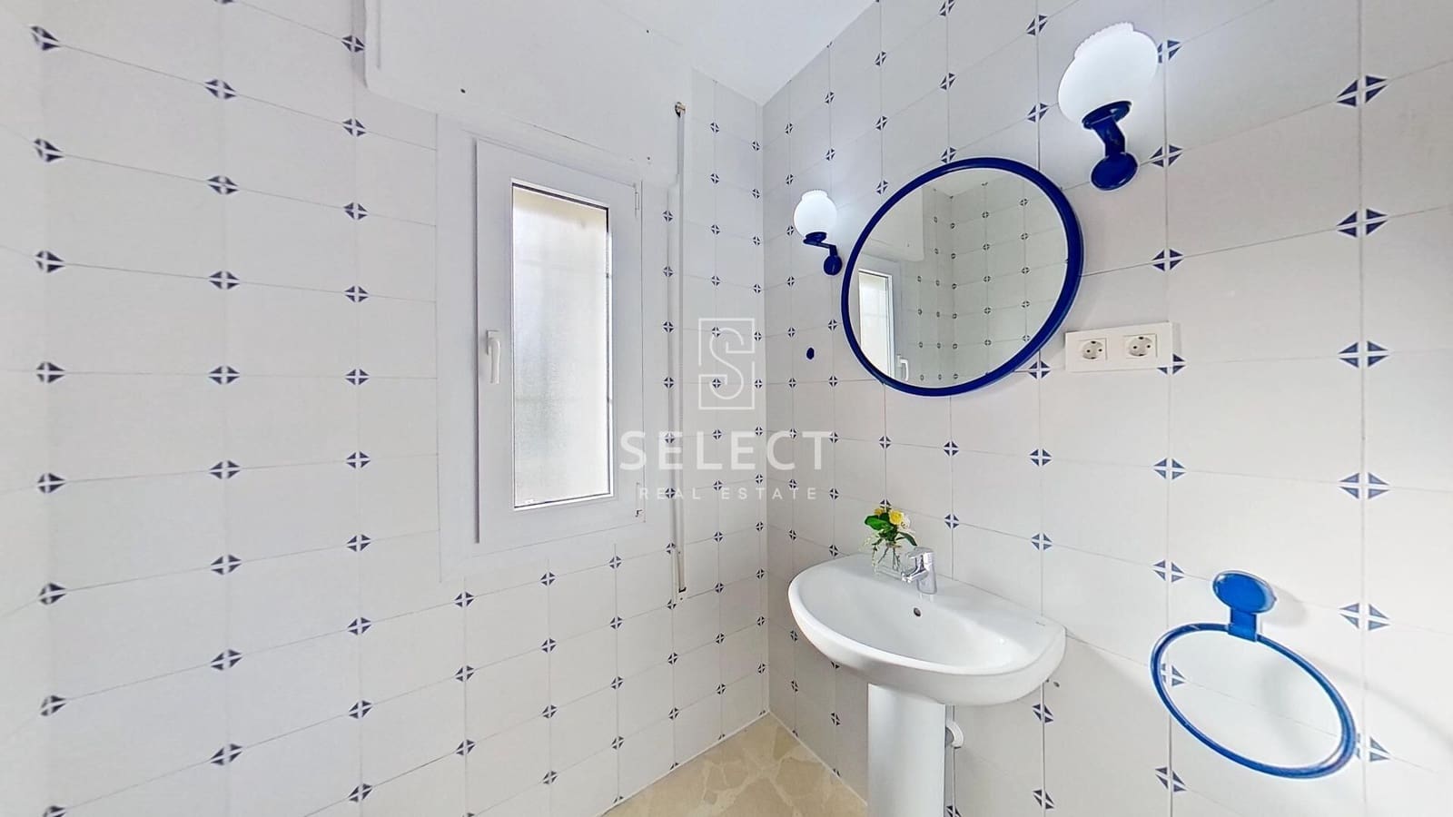 5 bedroom Villa for sale in La Herradura with pool garage - € 1,199,000 (Ref: 9666520)
