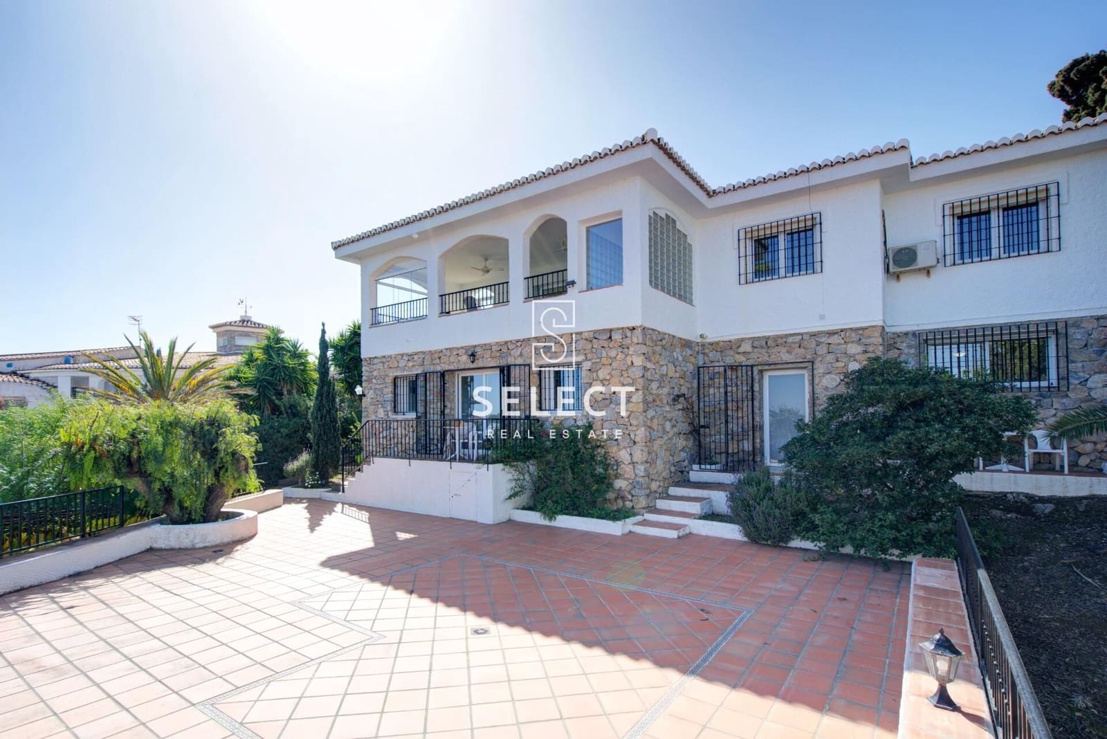 5 soverom Villa til salgs i La Herradura med svømmebasseng garasje - € 995 000 (Ref: 9666520)