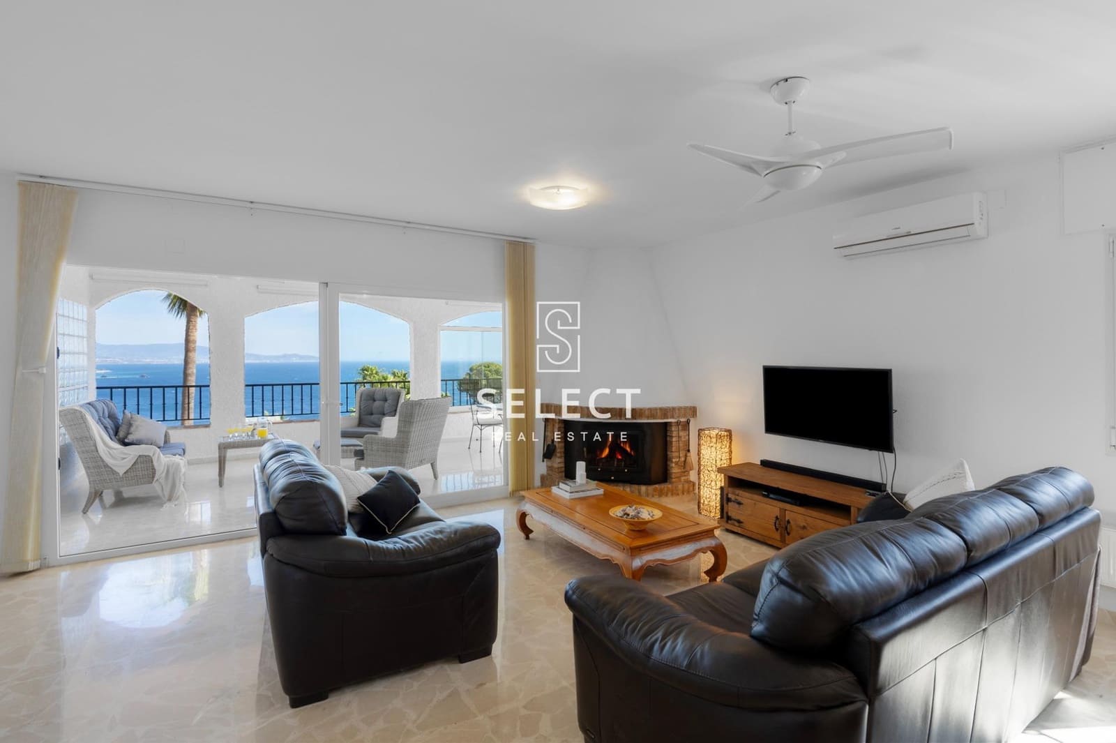5 soverom Villa til salgs i La Herradura med svømmebasseng garasje - € 995 000 (Ref: 9666520)