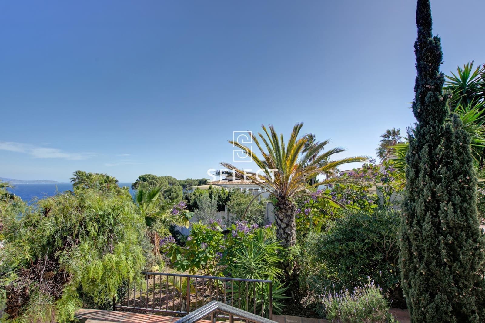 5 soverom Villa til salgs i La Herradura med svømmebasseng garasje - € 995 000 (Ref: 9666520)