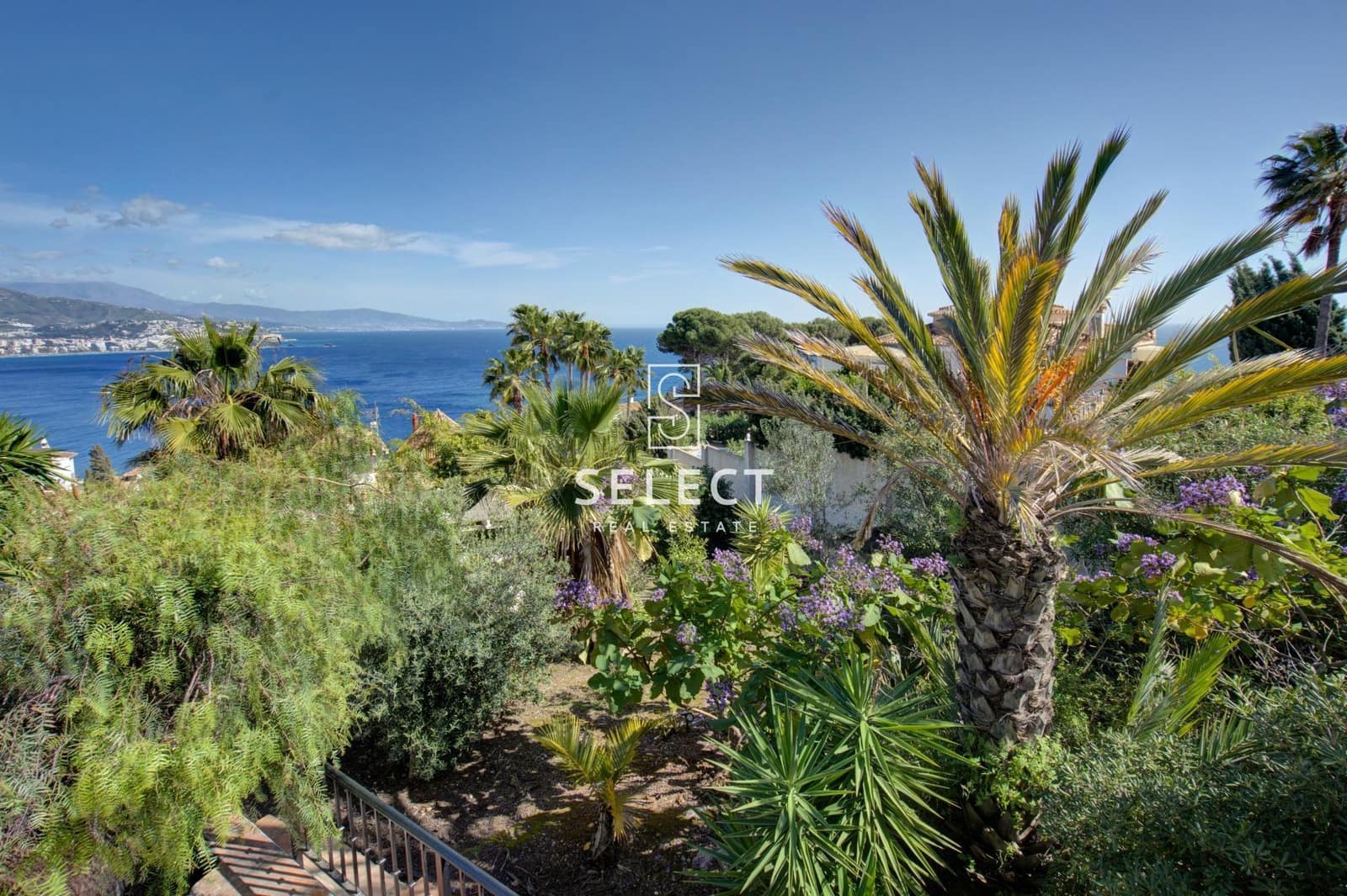 5 soverom Villa til salgs i La Herradura med svømmebasseng garasje - € 995 000 (Ref: 9666520)