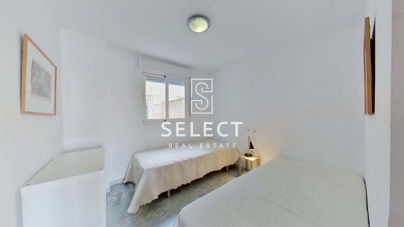 3 bedroom Apartment for sale in La Herradura with pool garage - € 380,000 (Ref: 9666521)