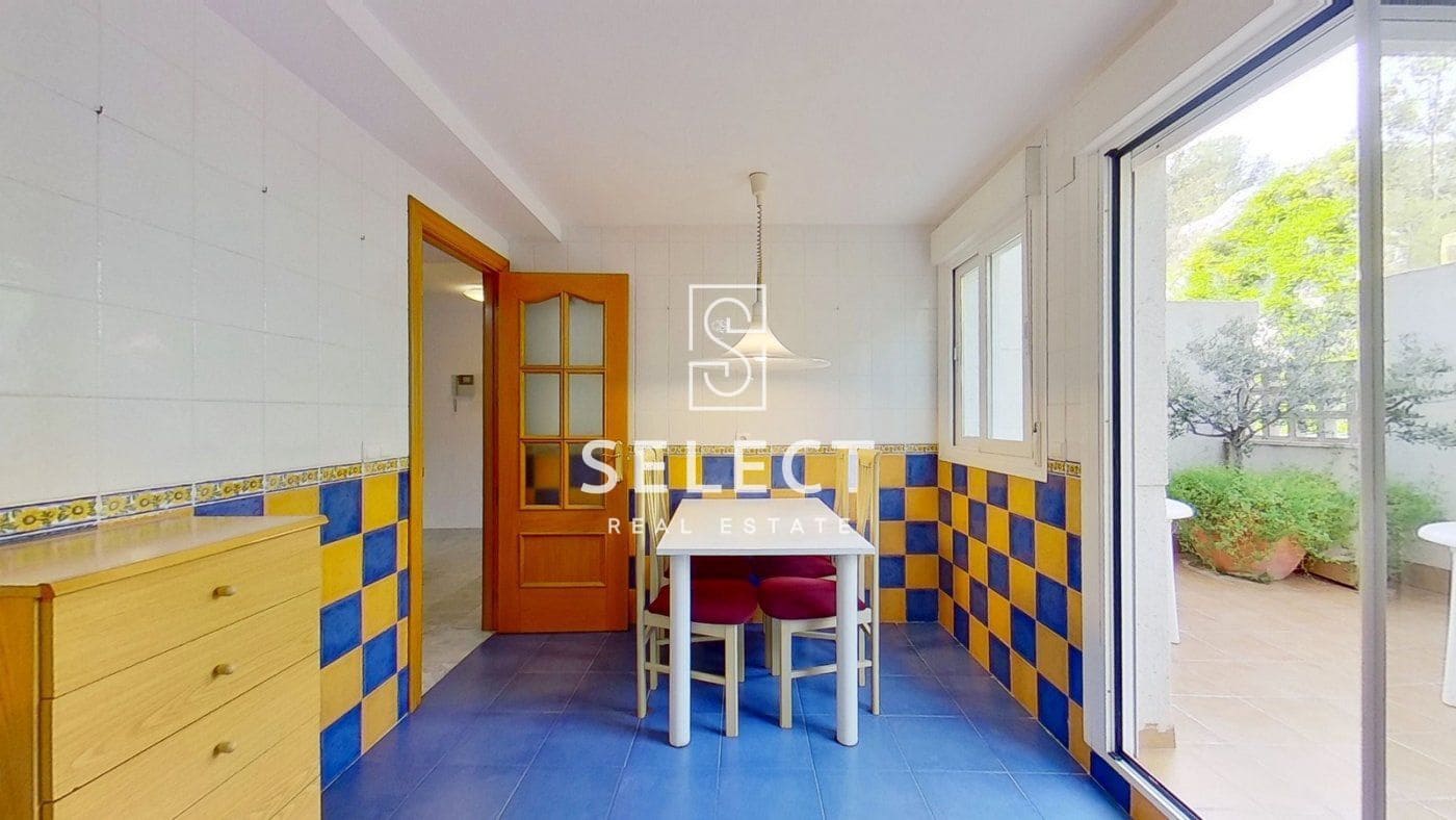 3 bedroom Apartment for sale in La Herradura with pool garage - € 380,000 (Ref: 9666521)