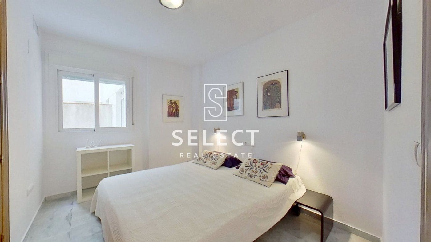 3 bedroom Apartment for sale in La Herradura with pool garage - € 380,000 (Ref: 9666521)