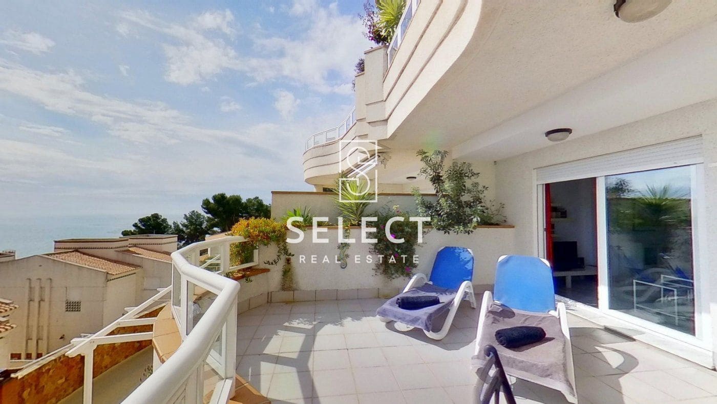 3 bedroom Apartment for sale in La Herradura with pool garage - € 380,000 (Ref: 9666521)