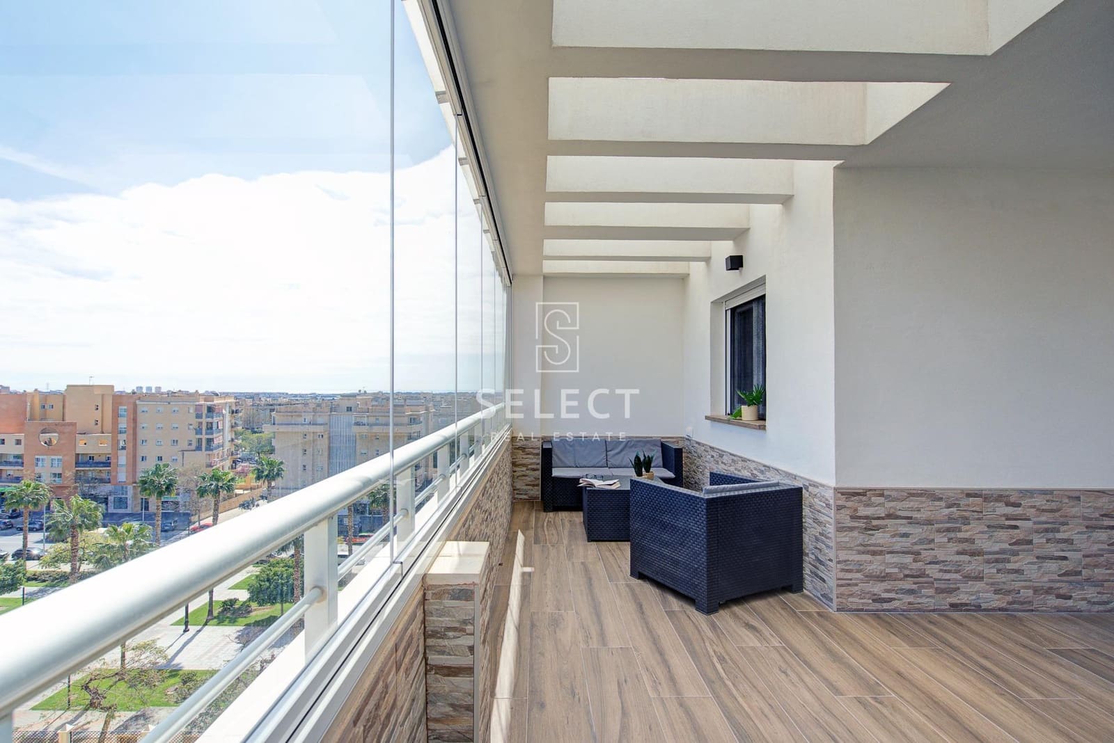 Apartamento de 3 habitaciones en Málaga ciudad en venta con piscina - 520.000 € (Ref: 9695366)