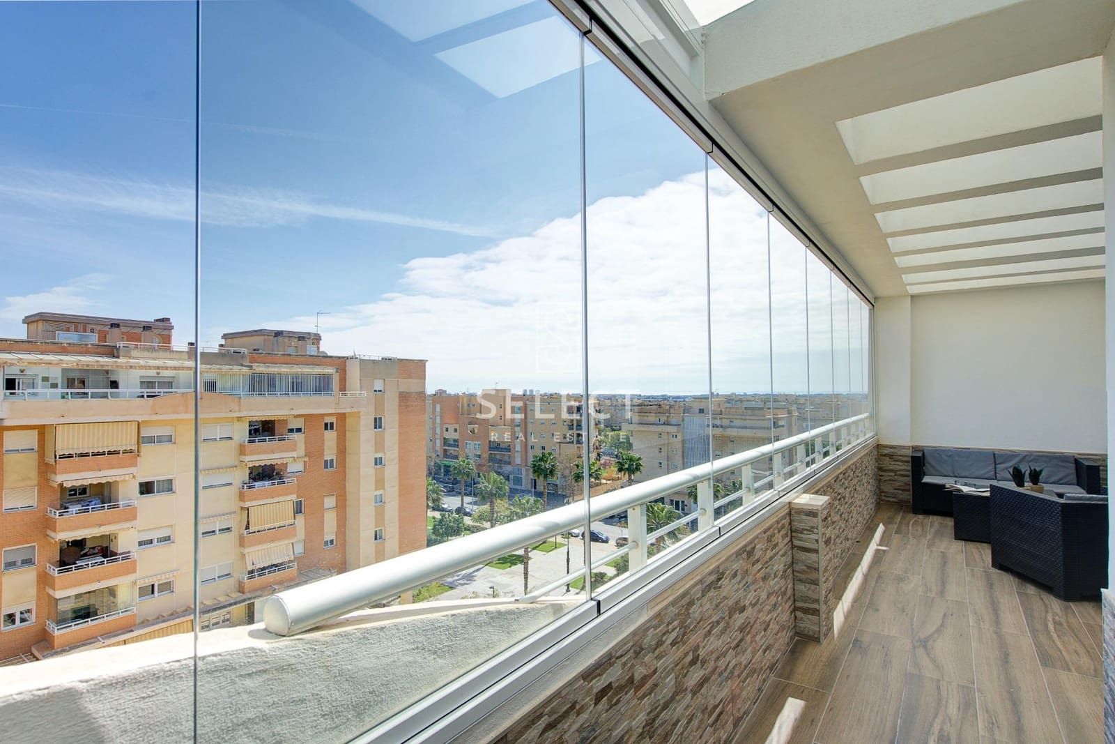 Apartamento de 3 habitaciones en Málaga ciudad en venta con piscina - 520.000 € (Ref: 9695366)