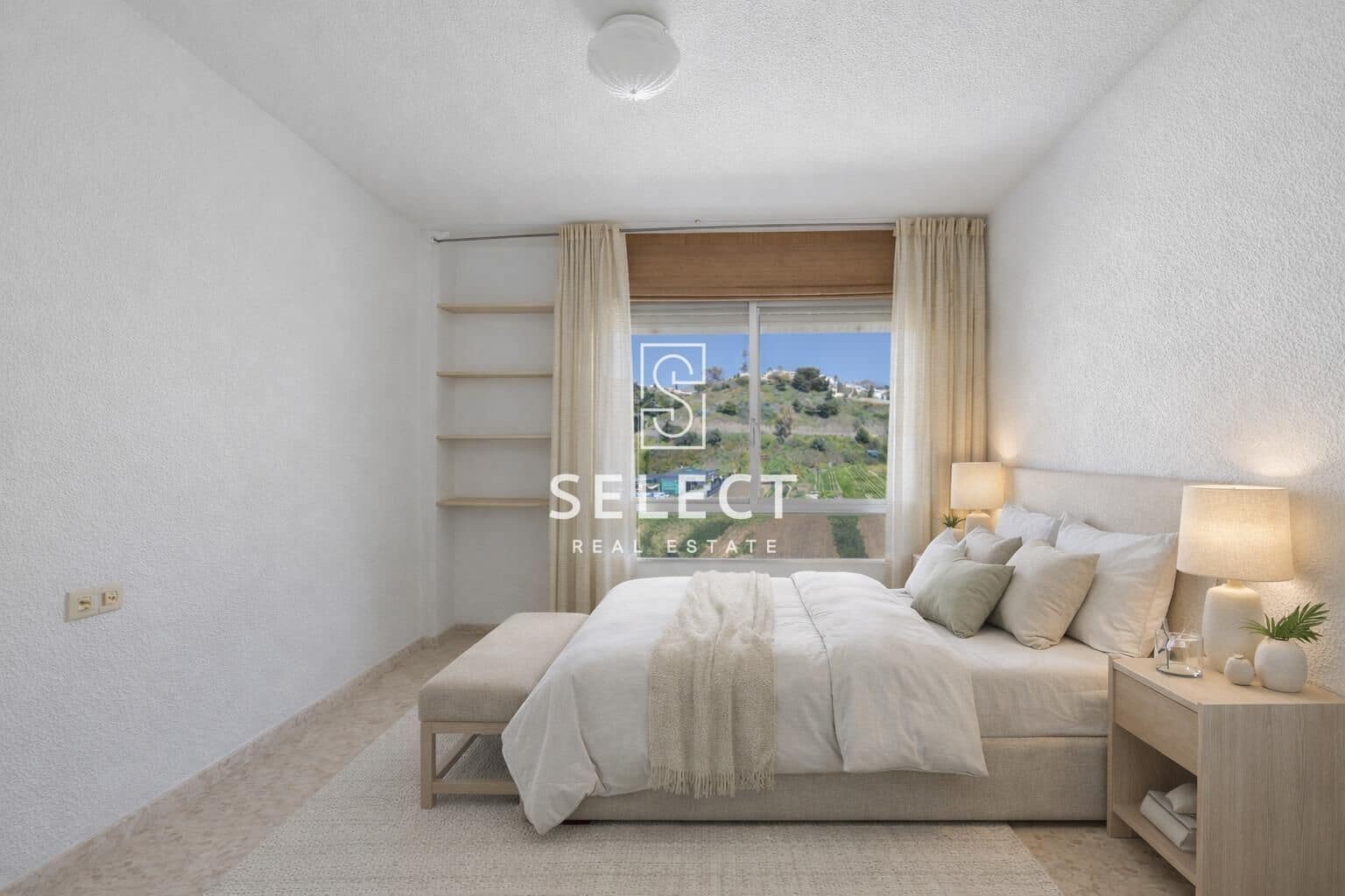 3 bedroom Apartment for sale in La Herradura - € 355,000 (Ref: 9732137)