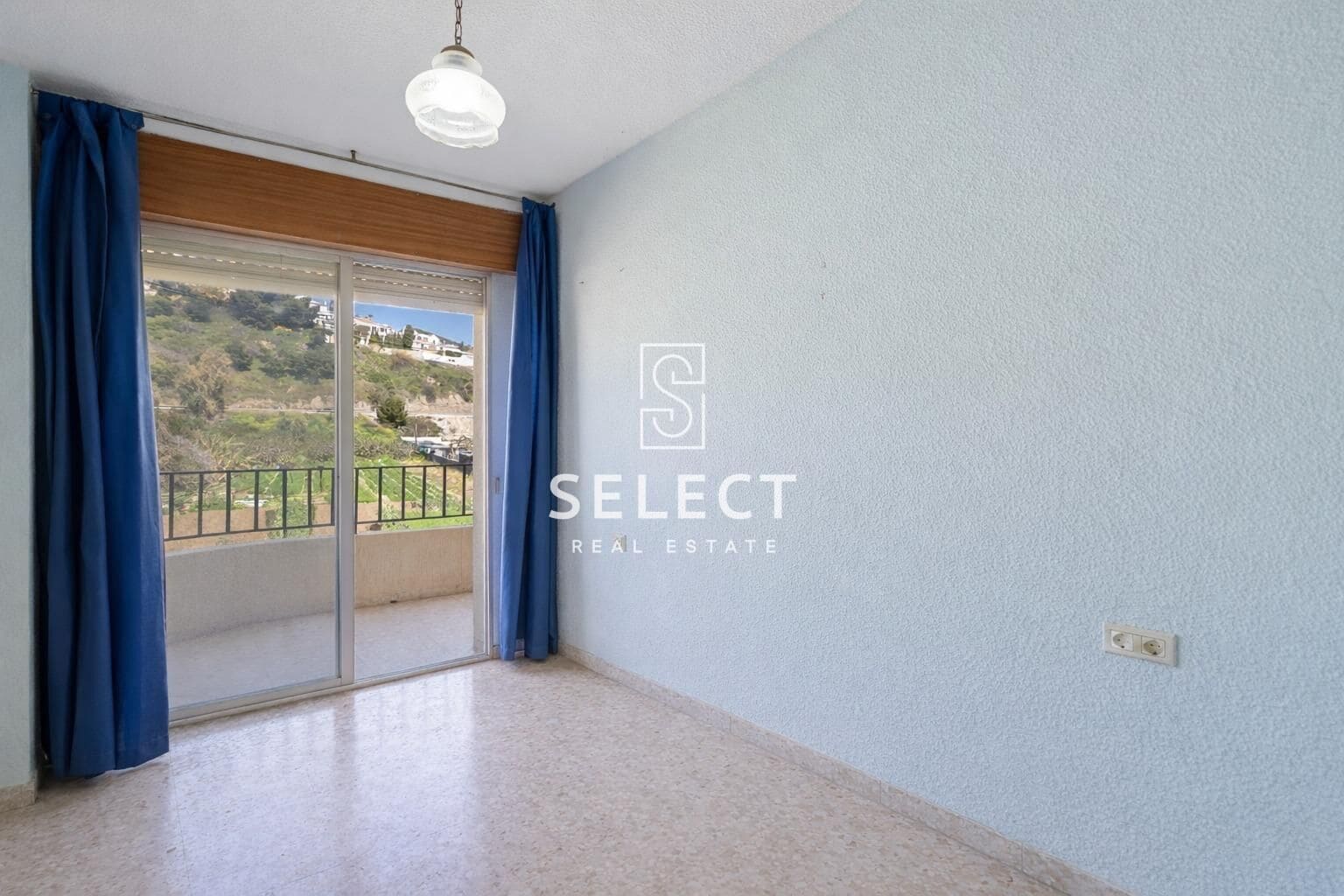3 bedroom Apartment for sale in La Herradura - € 355,000 (Ref: 9732137)