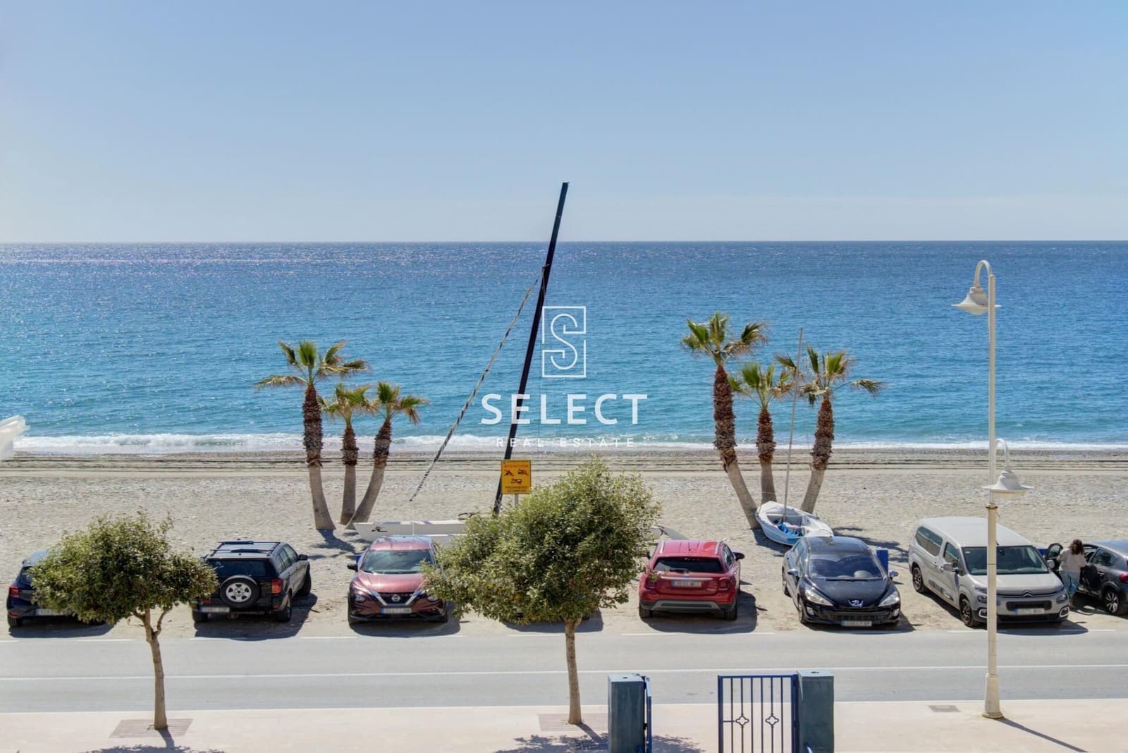 3 bedroom Apartment for sale in La Herradura - € 355,000 (Ref: 9732137)