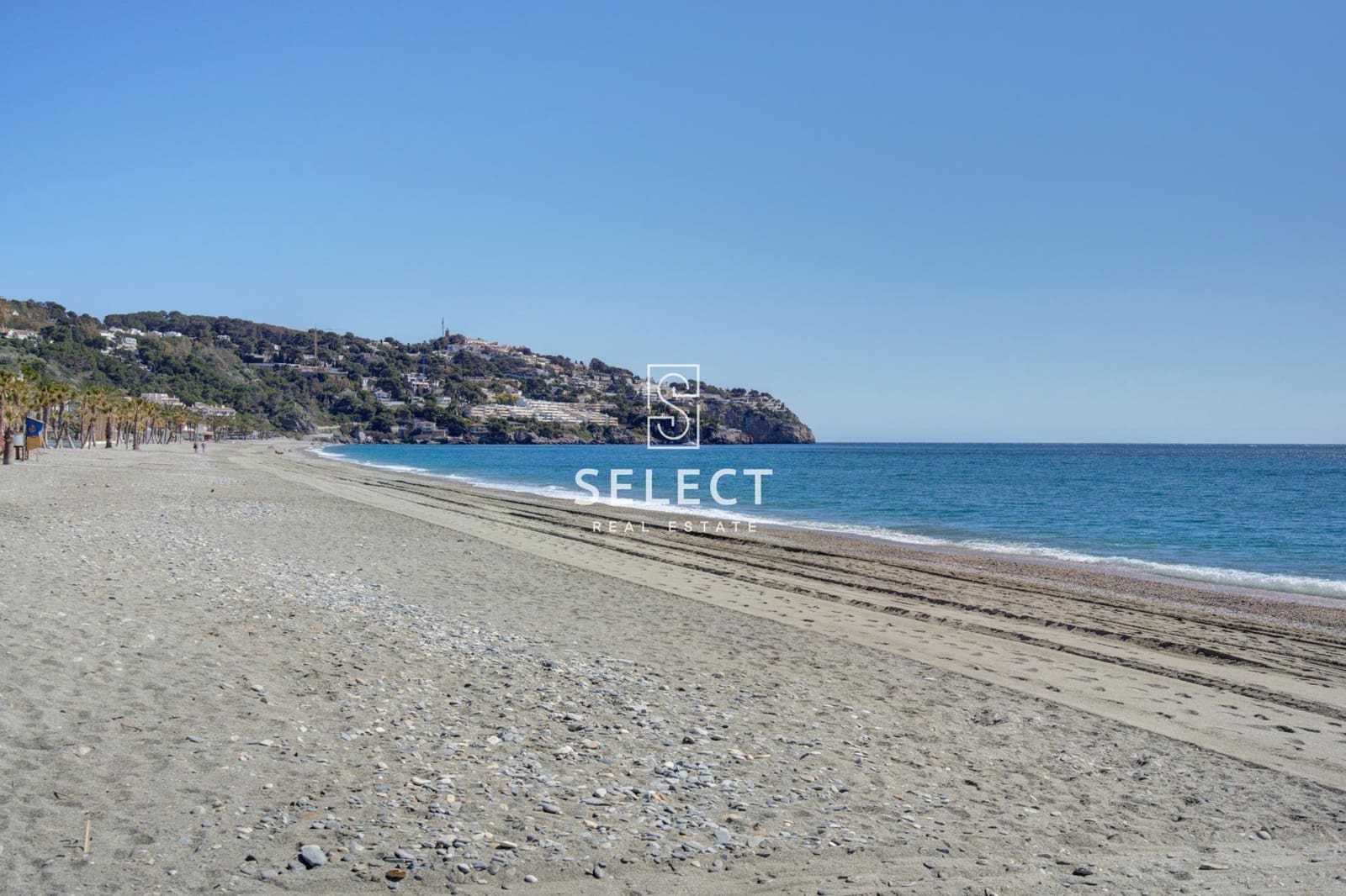 3 bedroom Apartment for sale in La Herradura - € 355,000 (Ref: 9732137)