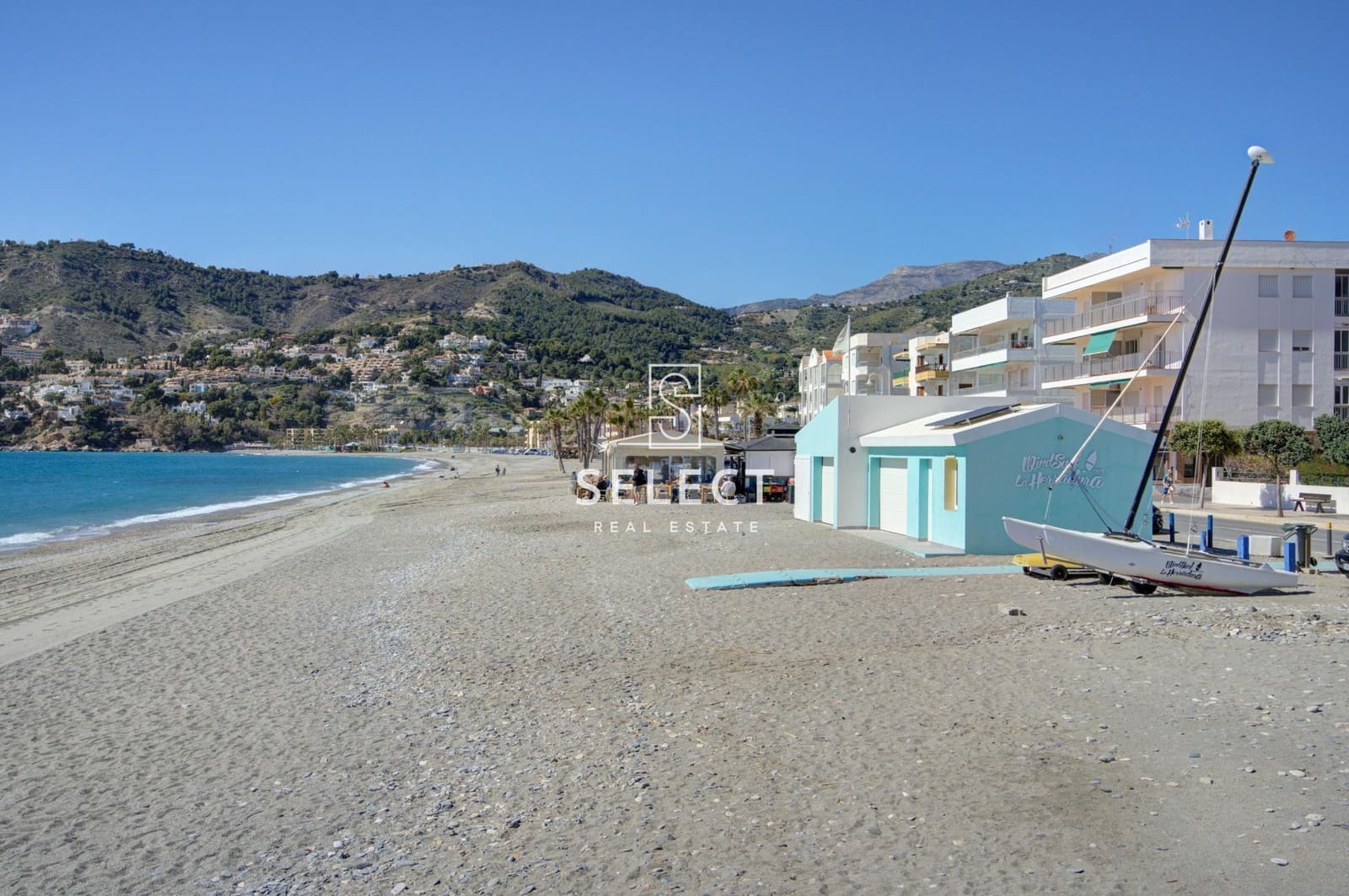 3 bedroom Apartment for sale in La Herradura - € 355,000 (Ref: 9732137)