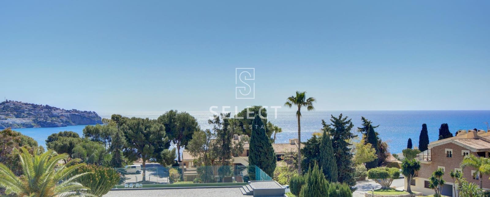 1 bedroom Apartment for sale in La Herradura with garage - € 350,000 (Ref: 9732138)