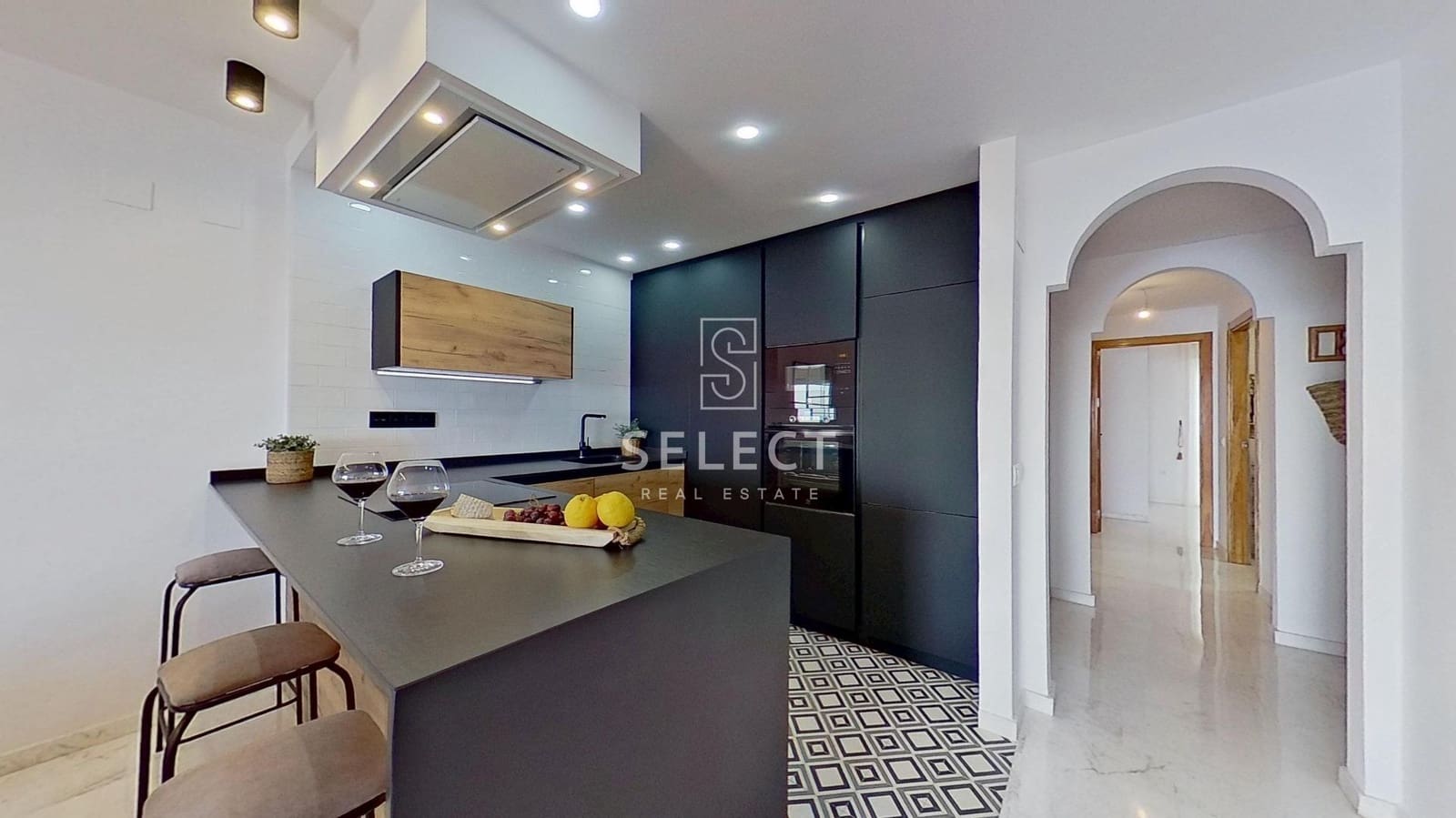 2 Zimmer Apartment zu verkaufen in La Herradura mit Pool - 299.000 € (Ref: 9762000)