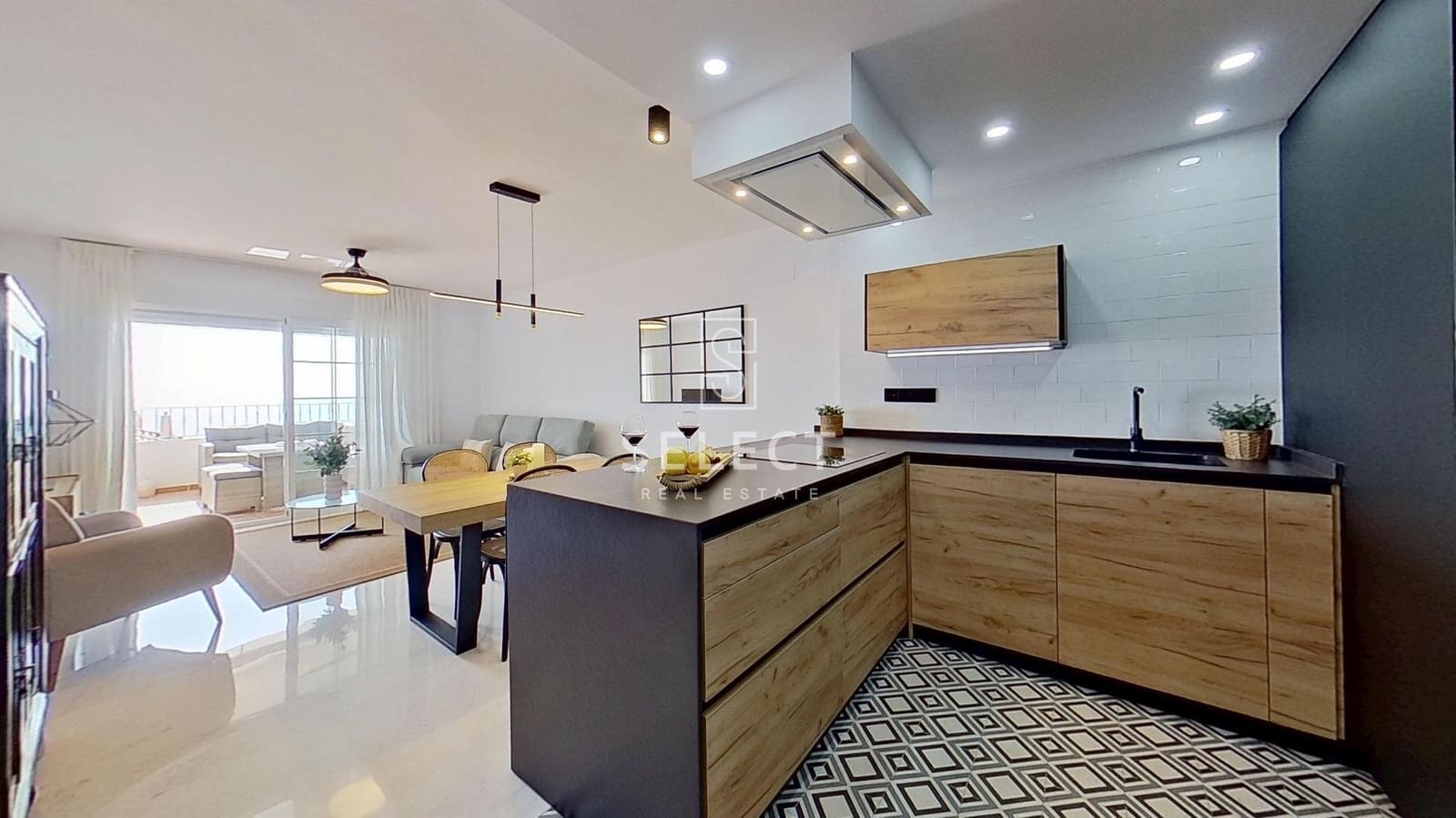 2 Zimmer Apartment zu verkaufen in La Herradura mit Pool - 299.000 € (Ref: 9762000)