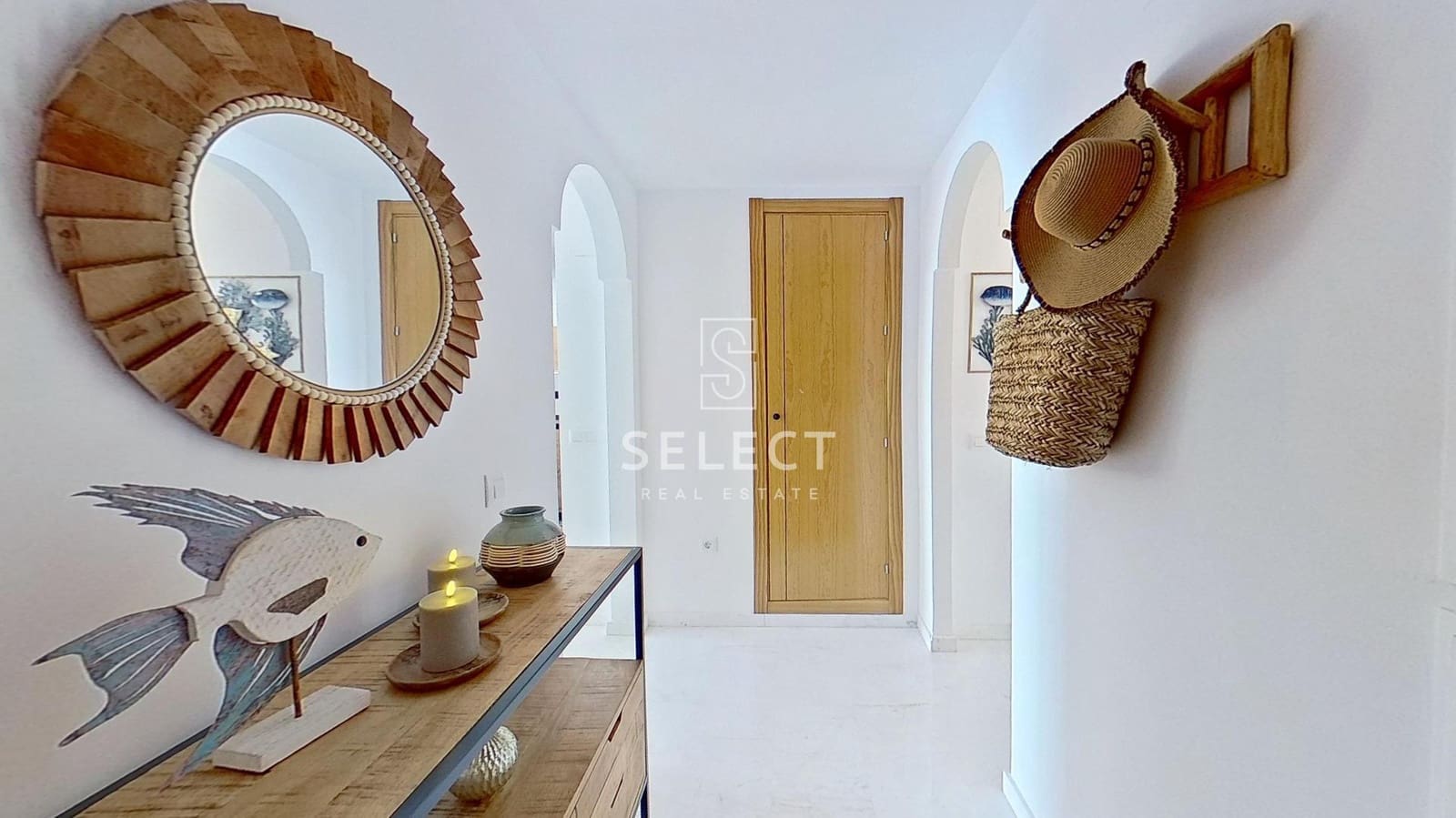 2 Zimmer Apartment zu verkaufen in La Herradura mit Pool - 299.000 € (Ref: 9762000)