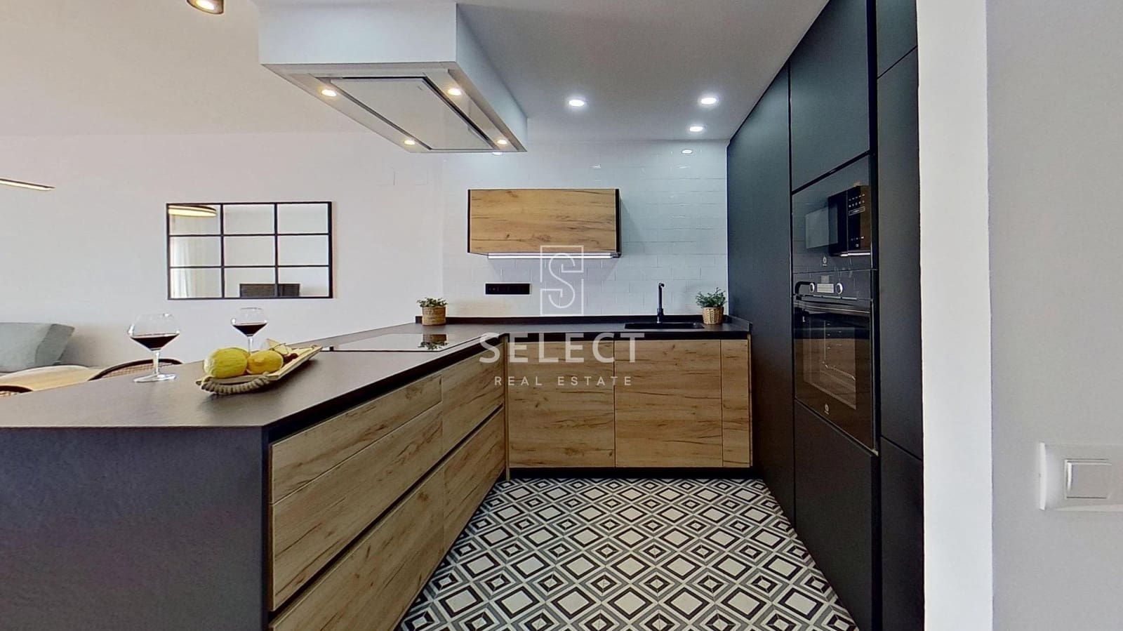 2 Zimmer Apartment zu verkaufen in La Herradura mit Pool - 299.000 € (Ref: 9762000)