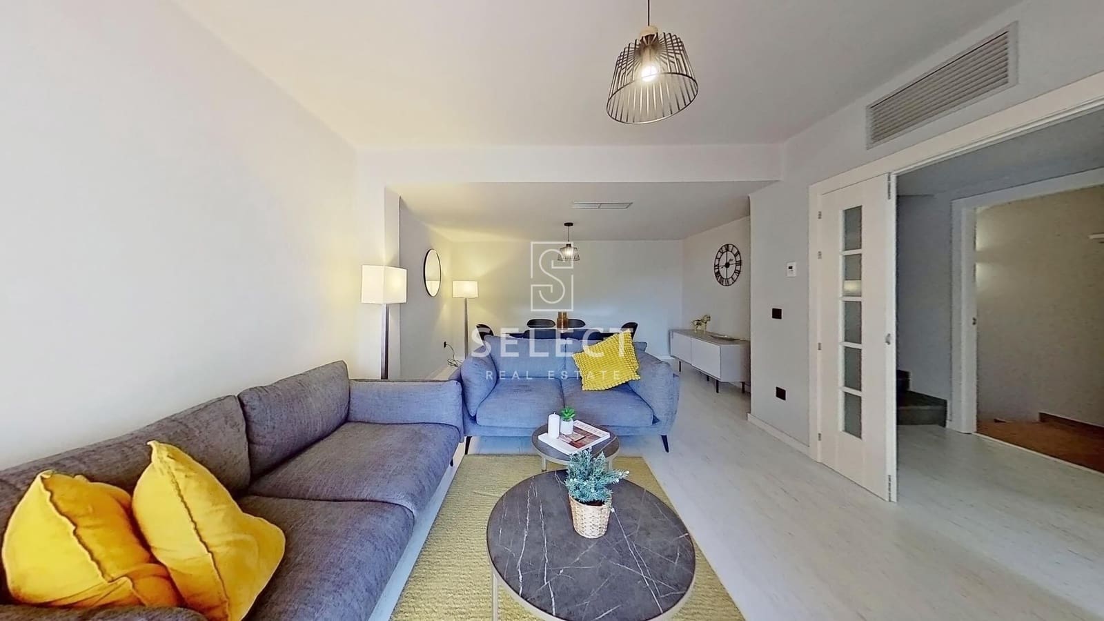 4 soveværelse Rækkehus til salg i La Herradura med swimmingpool garage - € 535.000 (Ref: 9773081)