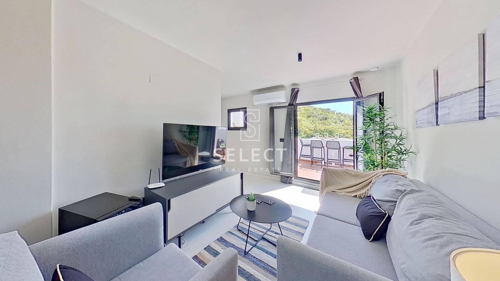 4 soveværelse Rækkehus til salg i La Herradura med swimmingpool garage - € 535.000 (Ref: 9773081)