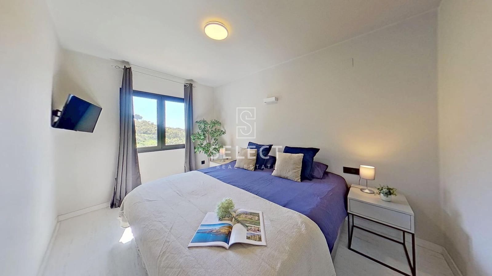 4 soveværelse Rækkehus til salg i La Herradura med swimmingpool garage - € 535.000 (Ref: 9773081)