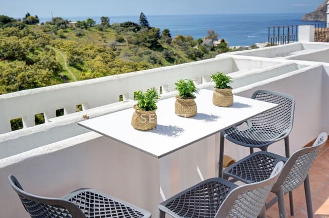 4 soveværelse Rækkehus til salg i La Herradura, Almuñécar med swimmingpool garage - € 535.000 (Ref: 9773081)