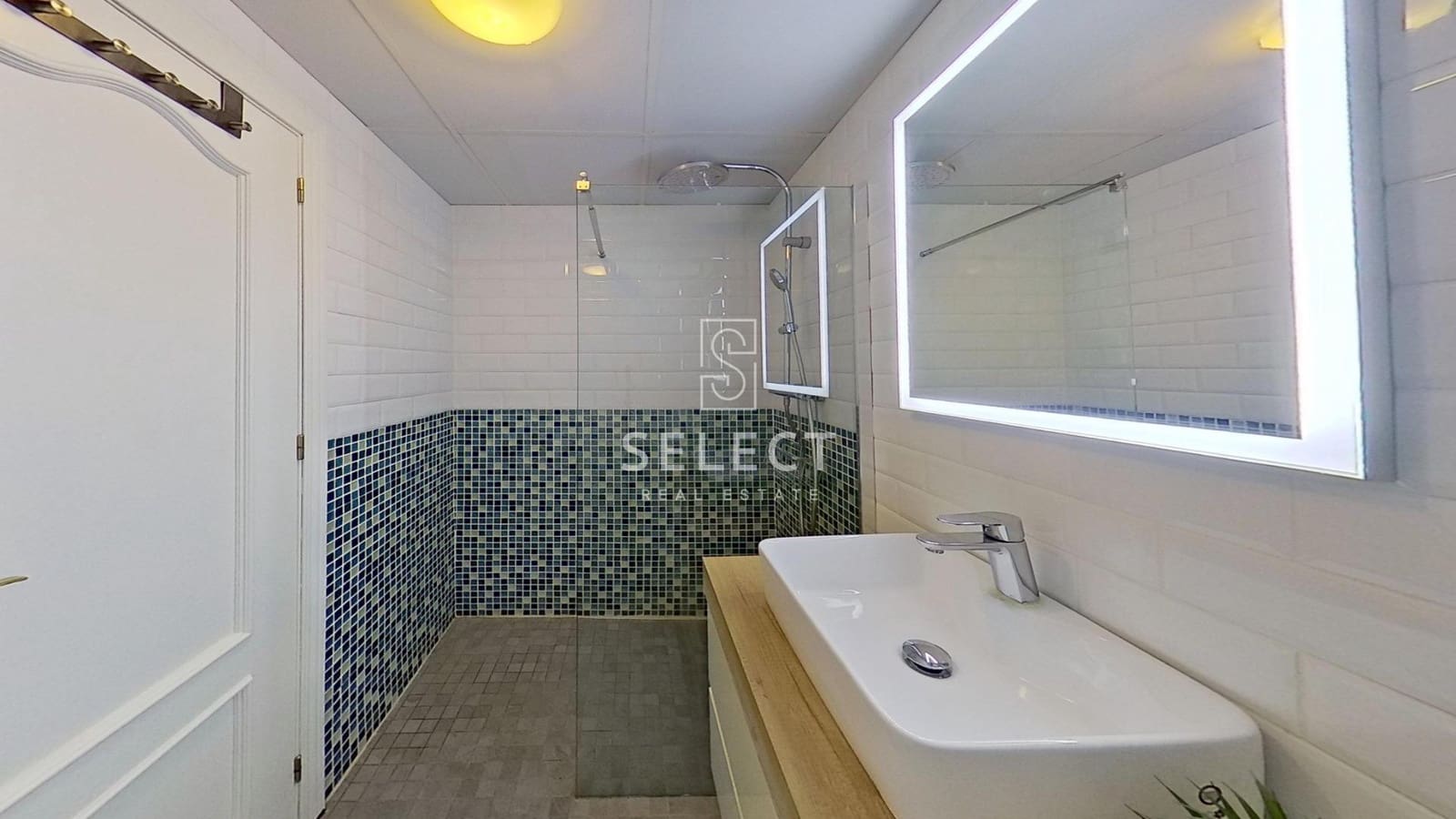 Casa de 3 habitaciones en La Herradura en venta con garaje - 395.000 € (Ref: 9780579)