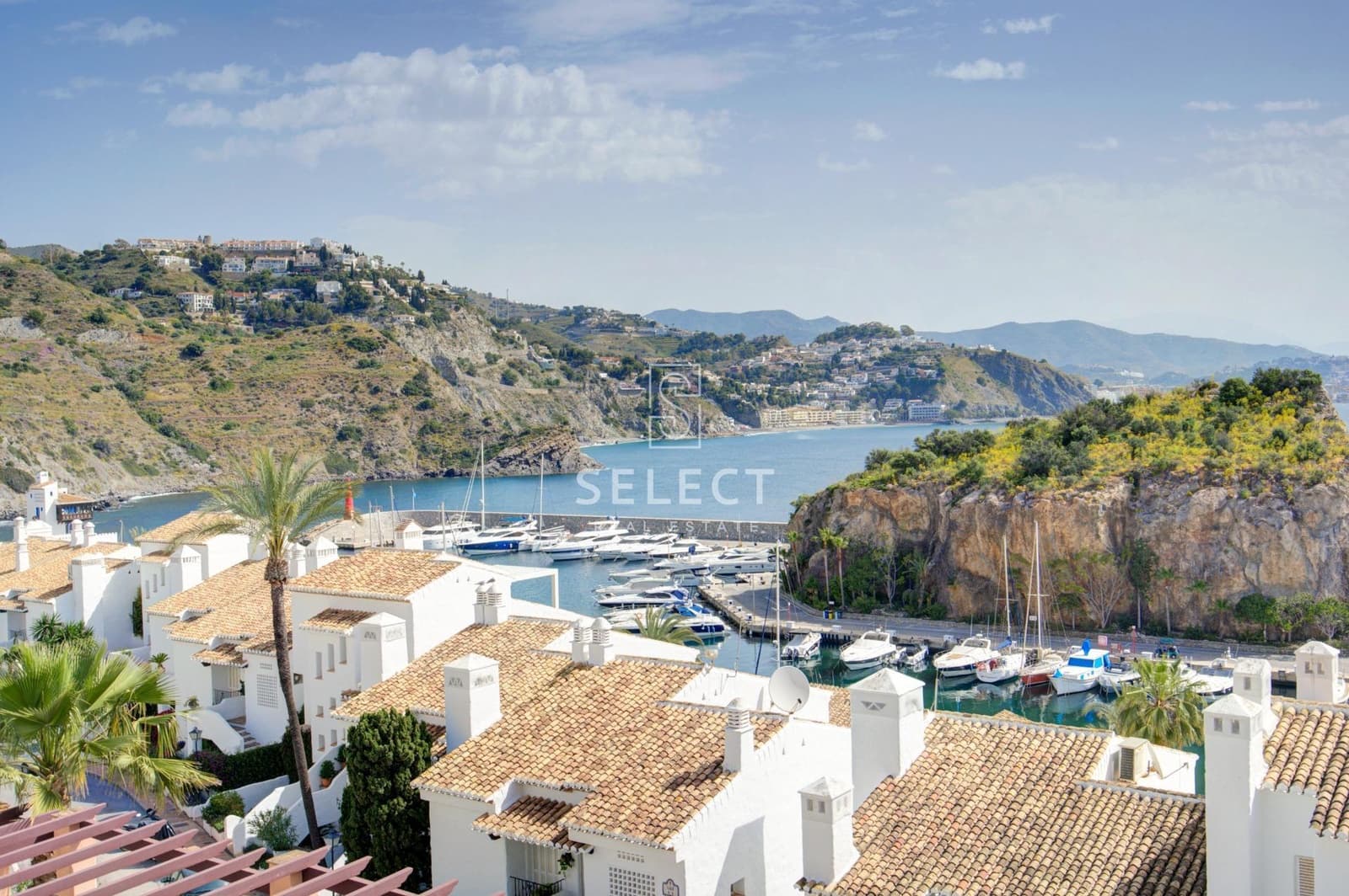 Casa de 3 habitaciones en La Herradura en venta con garaje - 395.000 € (Ref: 9780579)