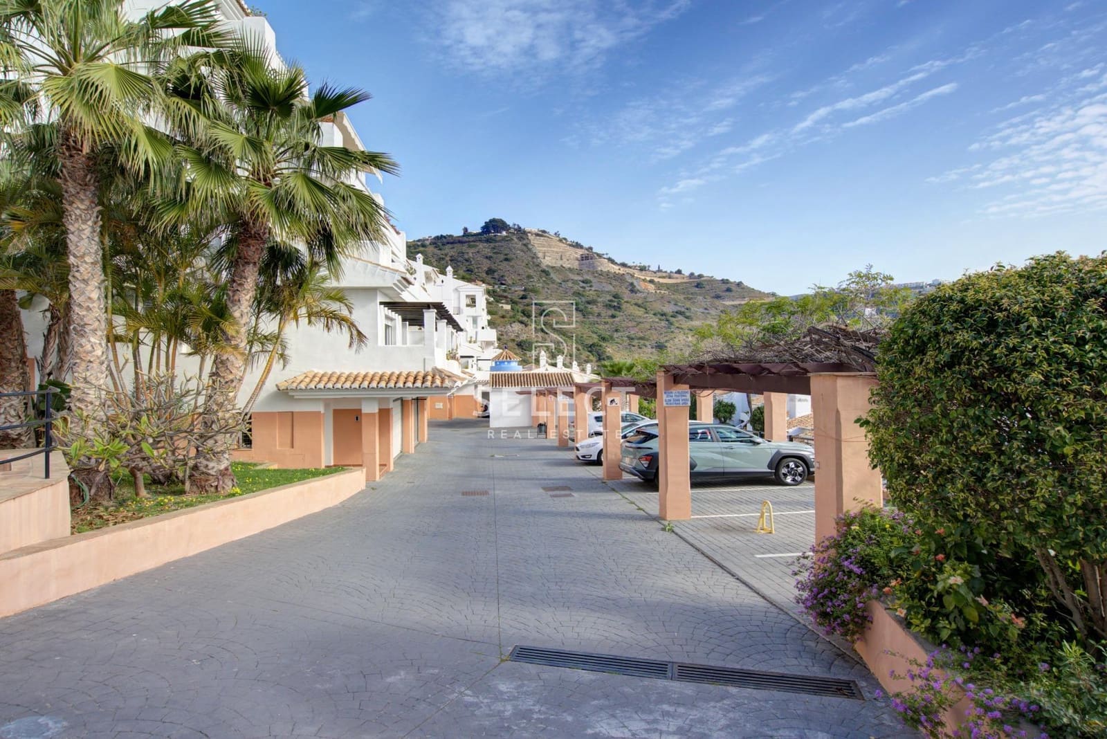 Casa de 3 habitaciones en La Herradura en venta con garaje - 395.000 € (Ref: 9780579)