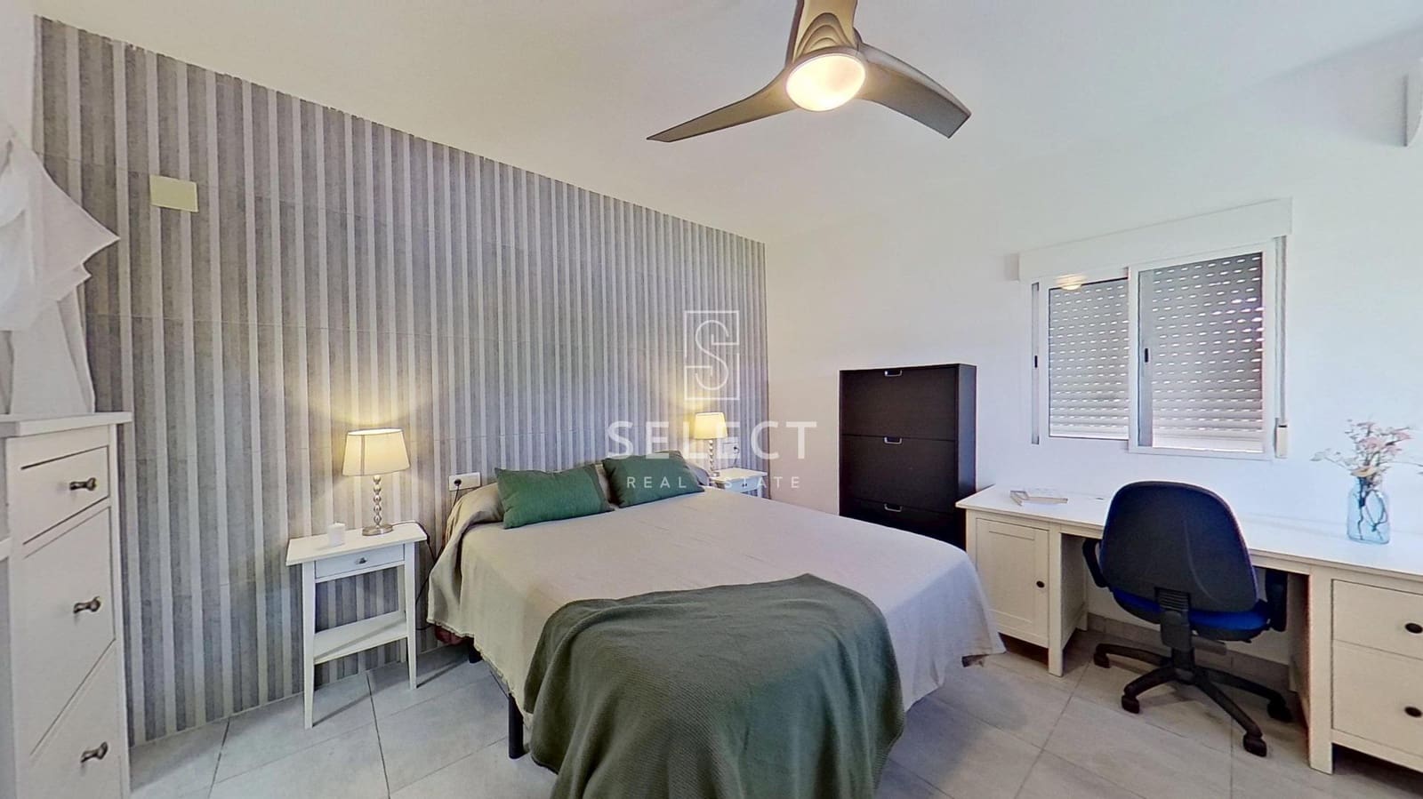 4 makuuhuone Maalaistalo myytävänä paikassa Motril mukana uima-altaan - 349 000 € (Ref: 9831557)