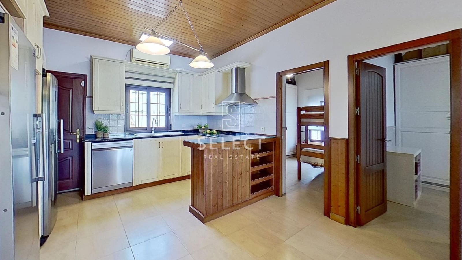 4 makuuhuone Maalaistalo myytävänä paikassa Motril mukana uima-altaan - 349 000 € (Ref: 9831557)