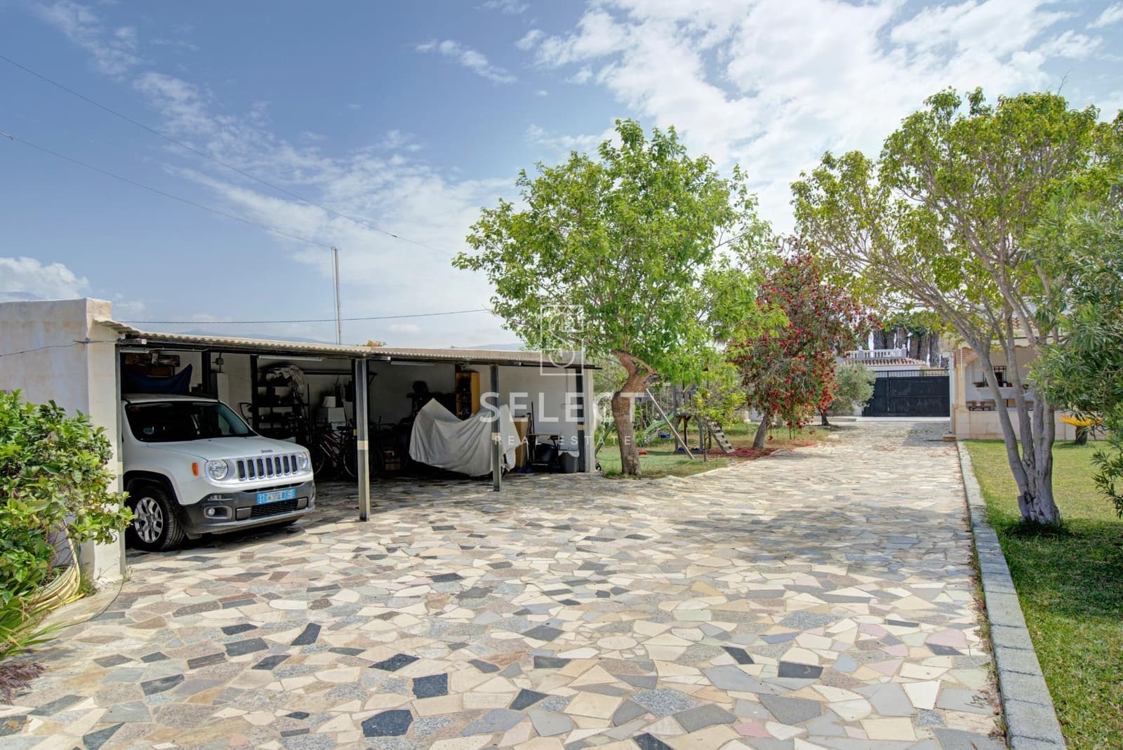 4 makuuhuone Maalaistalo myytävänä paikassa Motril mukana uima-altaan - 349 000 € (Ref: 9831557)