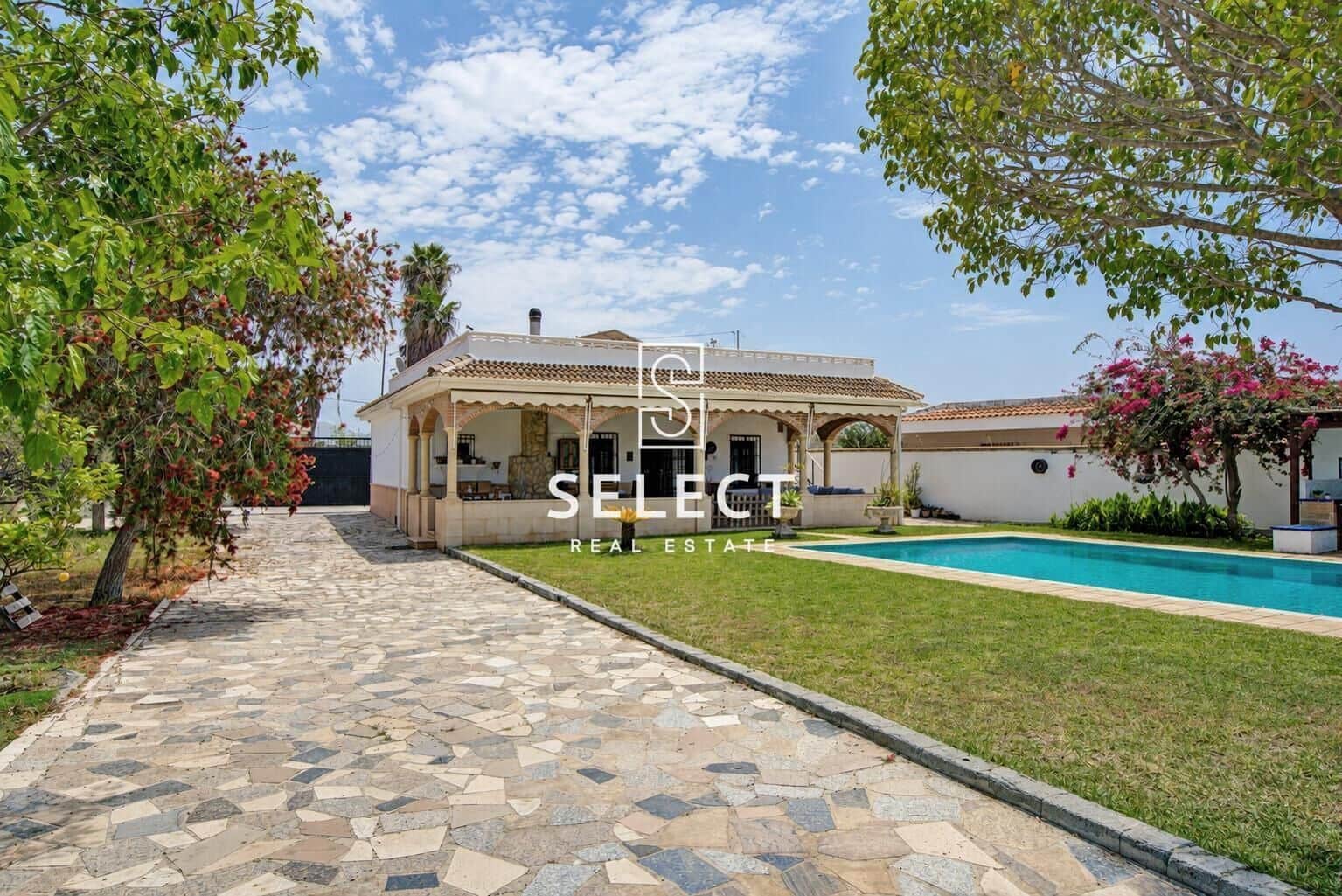 4 bedroom Finca/Country House for sale in Motril with pool - € 349,000 (Ref: 9831557)