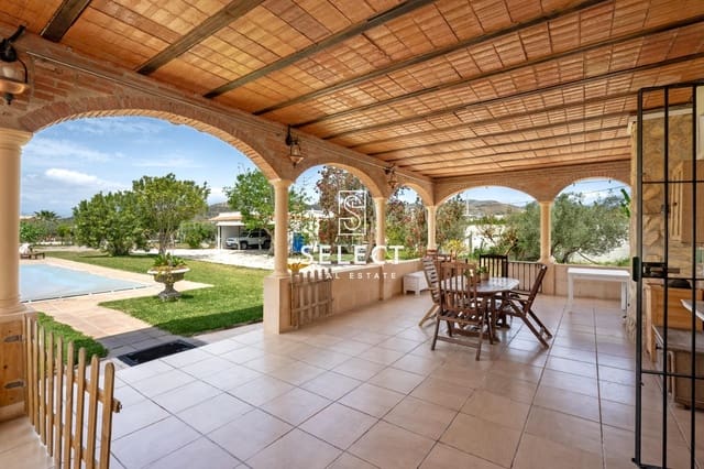 4 sovrum Finca/Hus på landet till salu i Motril med pool - 349 000 € (Ref: 9831557)