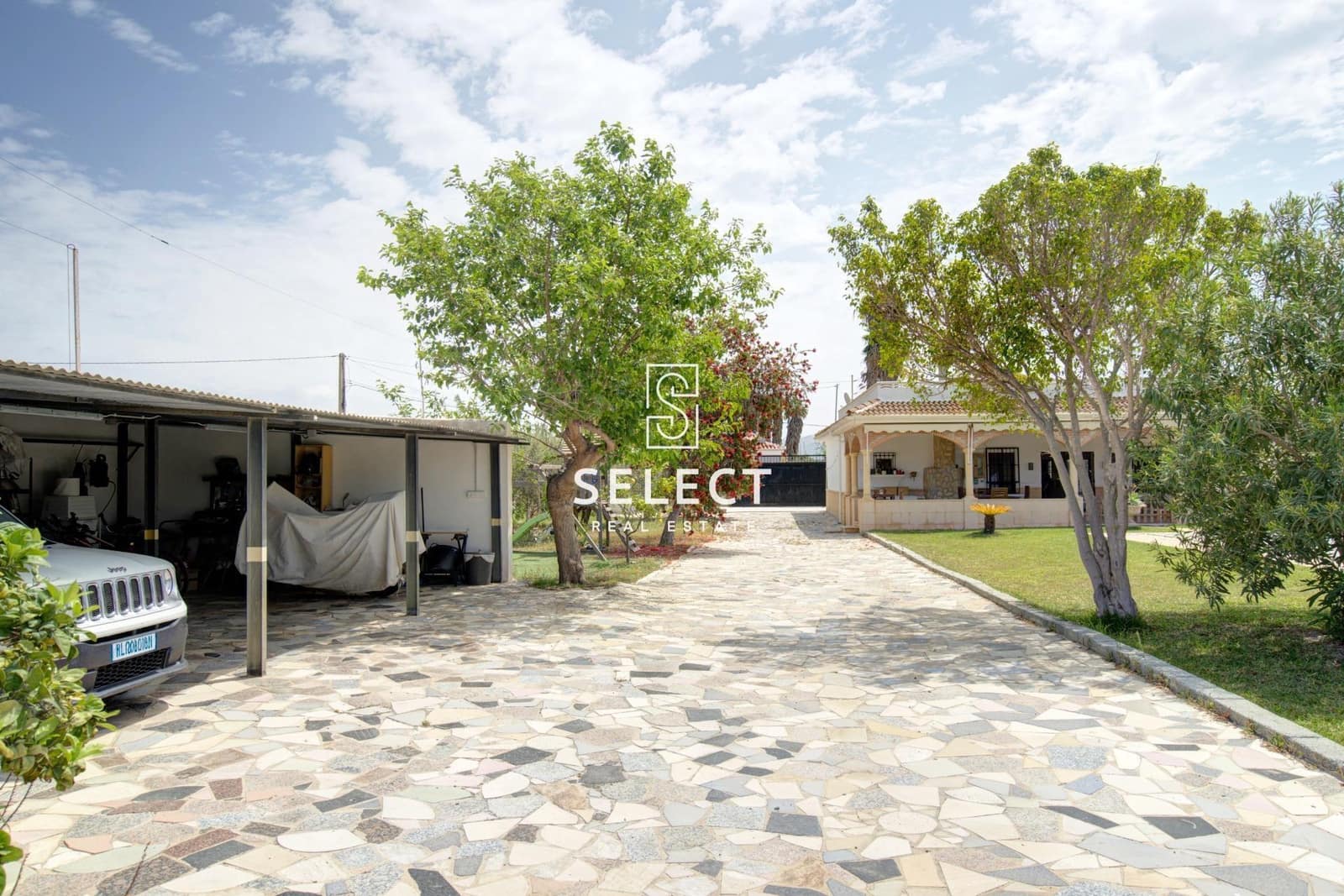 4 bedroom Finca/Country House for sale in Motril with pool - € 349,000 (Ref: 9831557)