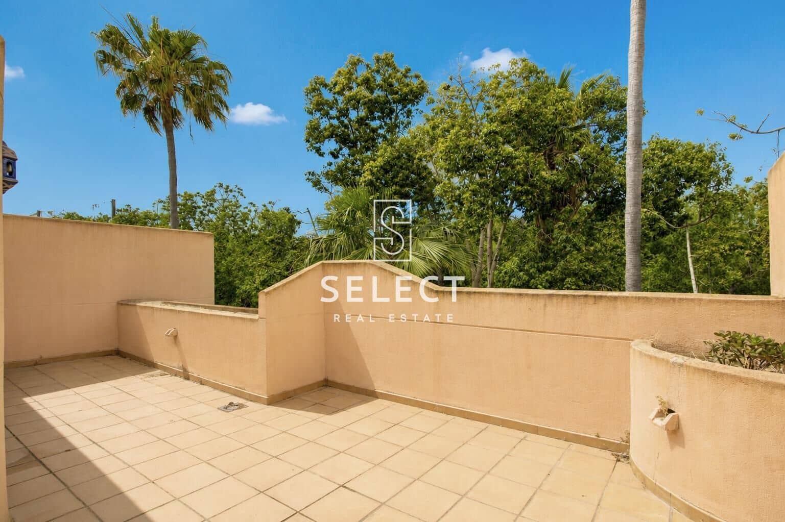 5 bedroom Terraced Villa for sale in Motril with pool garage - € 520,000 (Ref: 9855481)