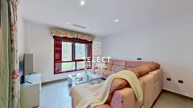 6 bedroom Terraced Villa for sale in Motril with garage - € 520,000 (Ref: 9855481)
