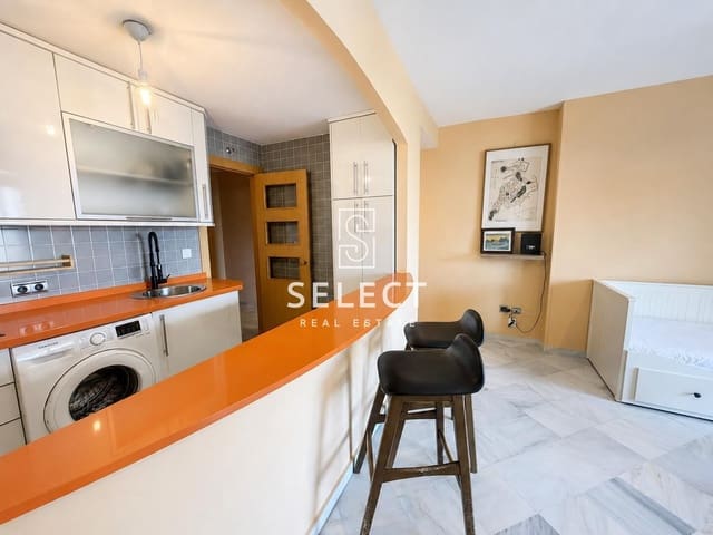 1 chambre Appartement à vendre à La Herradura, Almuñécar - 220 000 € (Ref: 9861875)