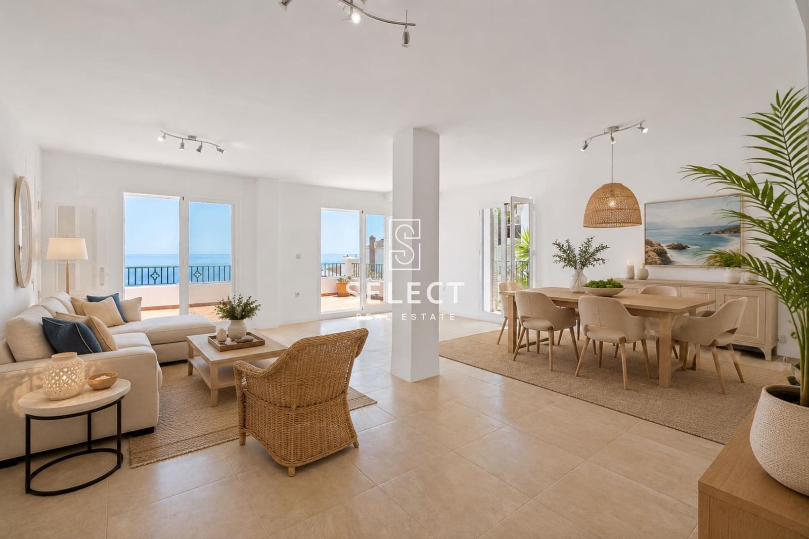 4 bedroom Terraced Villa for sale in La Herradura with pool garage - € 418,000 (Ref: 9878886)