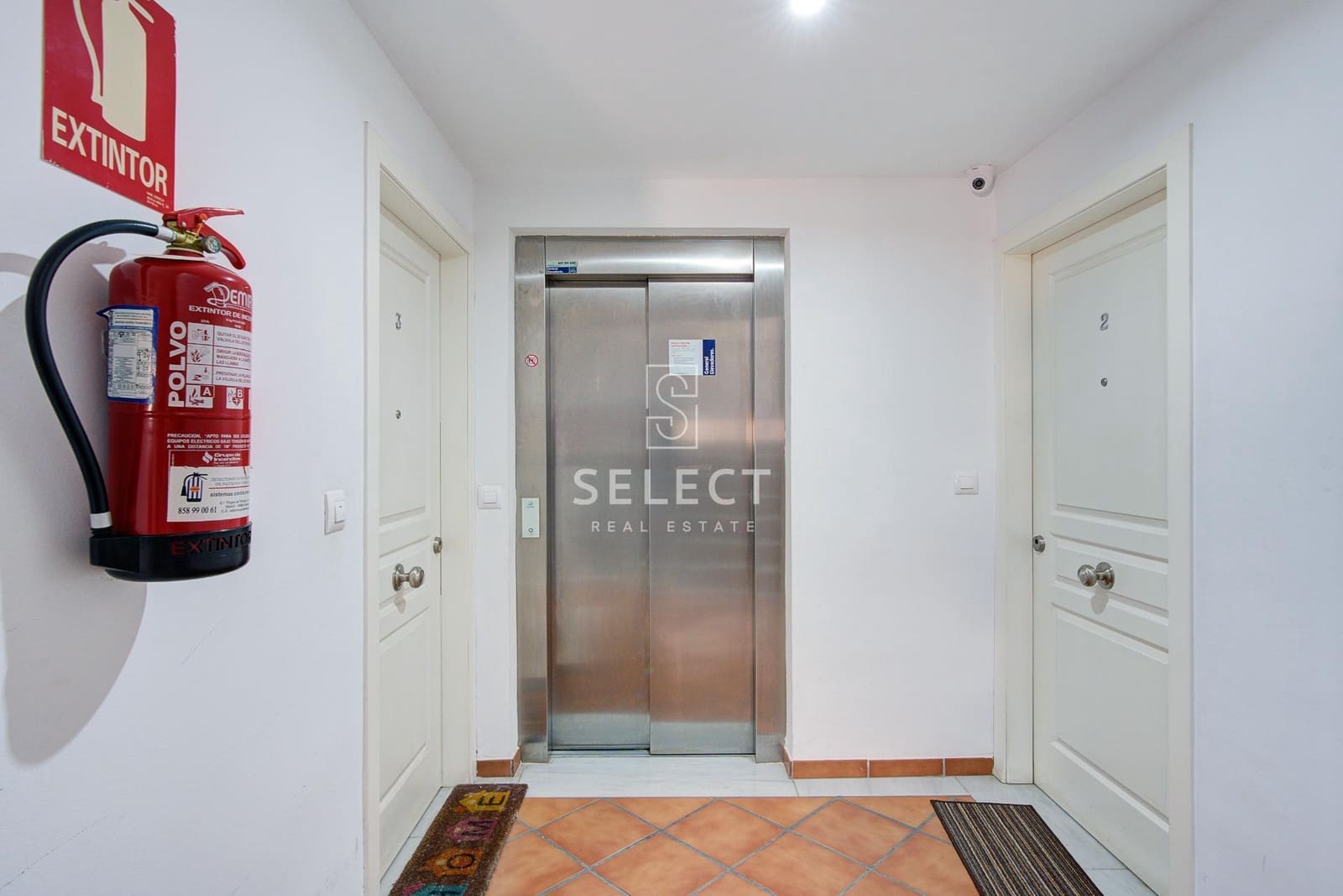 1 chambre Appartement à vendre à Velez de Benaudalla avec piscine garage - 90 000 € (Ref: 9890400)