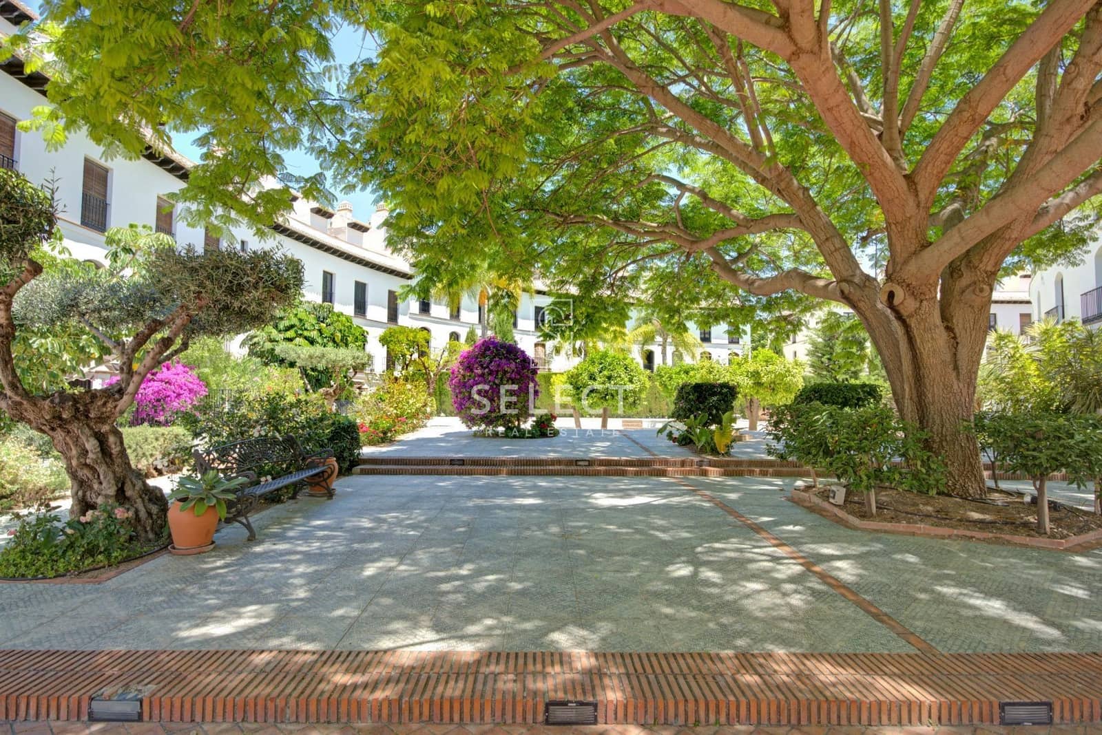 1 chambre Appartement à vendre à Velez de Benaudalla avec piscine garage - 90 000 € (Ref: 9890400)
