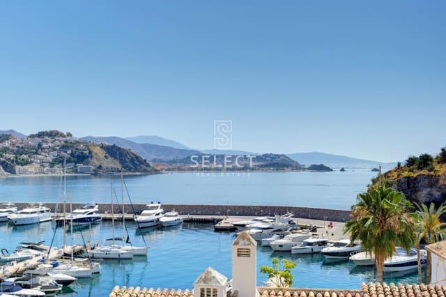 4 sovrum Radhus till salu i La Herradura, Almuñécar med garage - 365 000 € (Ref: 9903950)