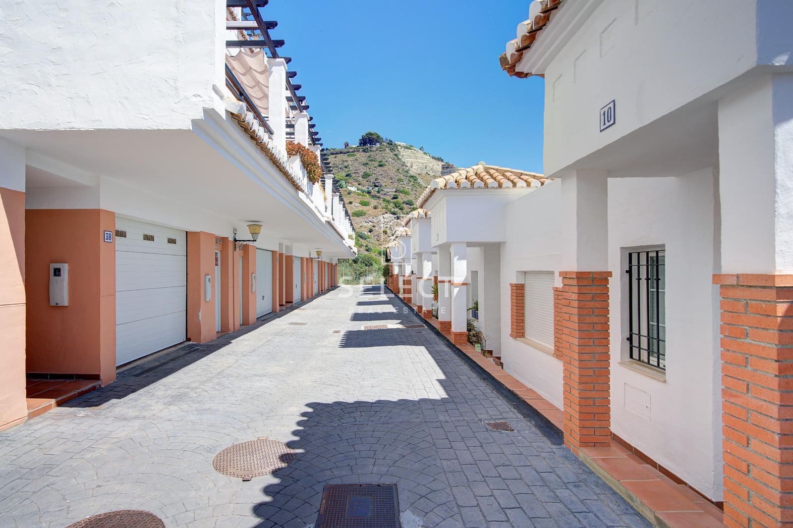 4 camera da letto Villetta a Schiera in vendita in La Herradura con garage - 365.000 € (Rif: 9903950)