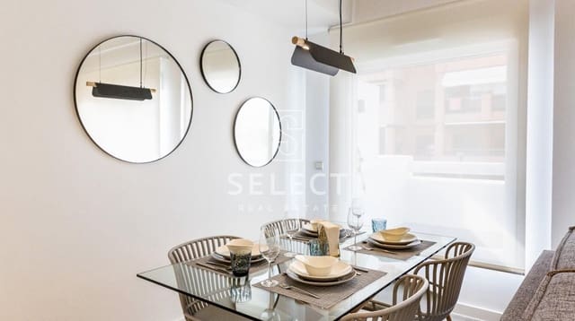 Apartamento de 2 habitaciones en Motril en venta - 288.000 € (Ref: 9903951)