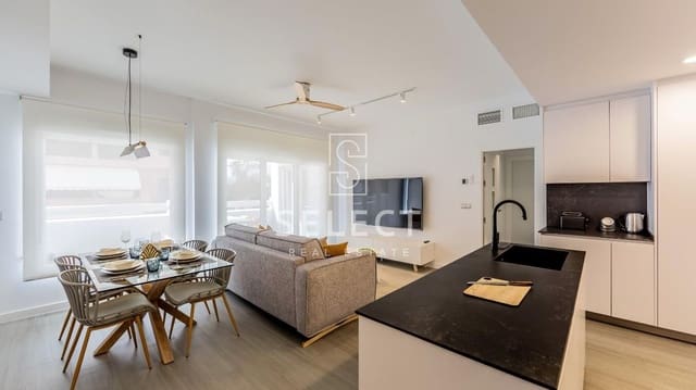 Apartamento de 2 habitaciones en Motril en venta - 288.000 € (Ref: 9903951)