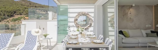 3 chambre Villa/Maison Mitoyenne à vendre à La Herradura, Almuñécar avec piscine - 670 000 € (Ref: 9938220)