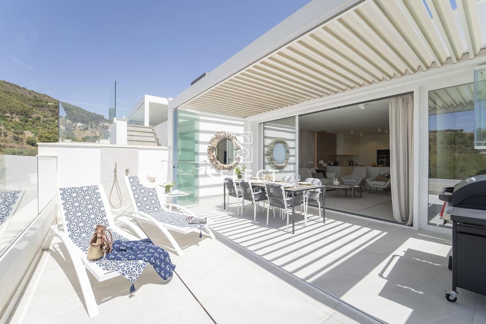 3 bedroom Terraced Villa for sale in La Herradura with pool - € 670,000 (Ref: 9938220)